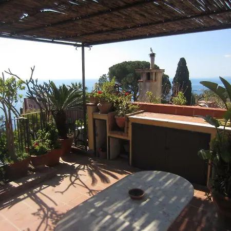 Casa * Taormina
